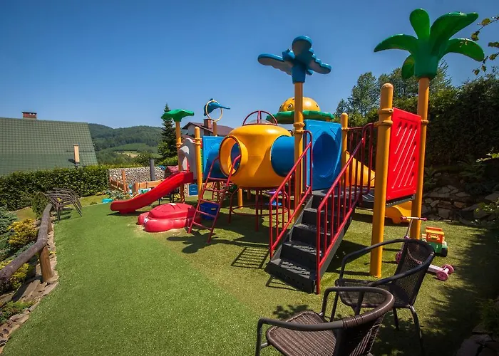 לינה וארוחת בוקר Pod Czantoria 3*