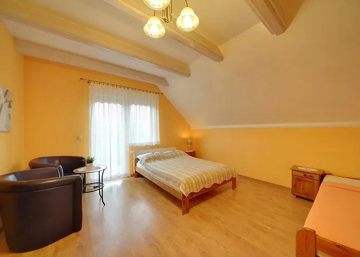 Pod Czantorią Nocleg ze śniadaniem 3*